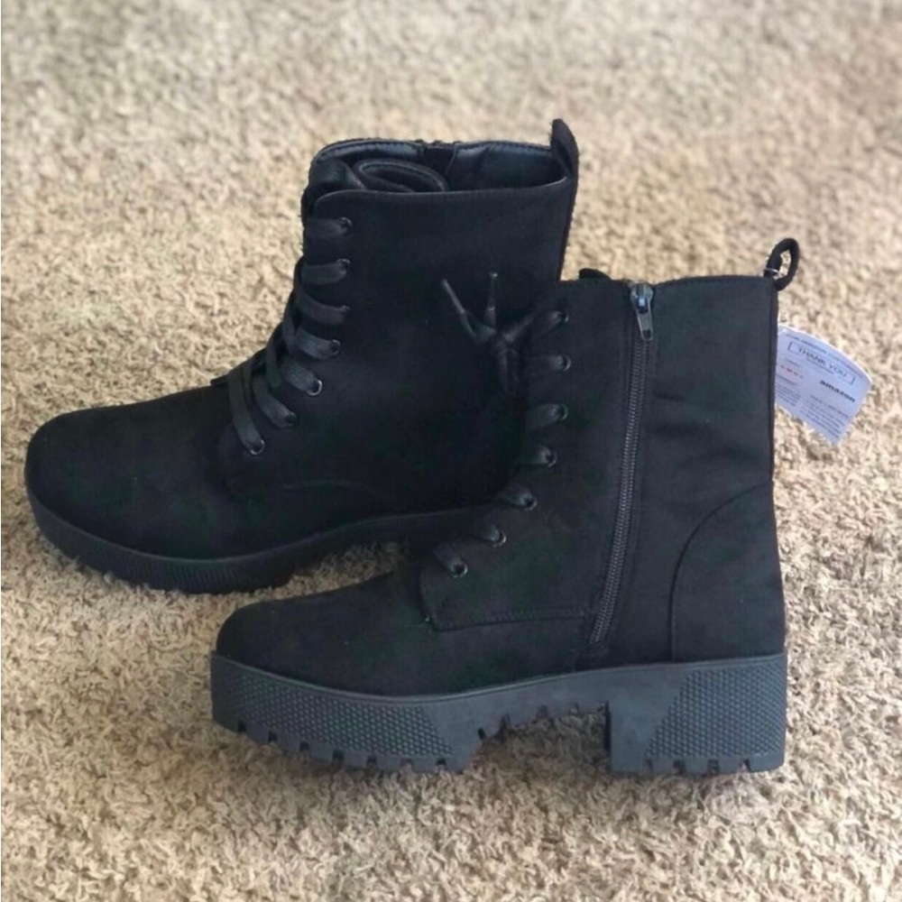 The brand dose tend to run on the smaller side!